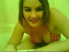 19yo girl dildoing in bathroom