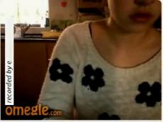 Hairy teen stretching pussy on Omegle, stickam videos 