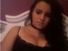 Gorgeous brunette fingering on Skype sex chat, stickam videos 