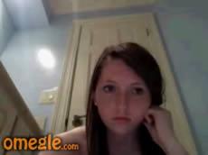 Brunette teen with small tits fingered pussy on Omegle