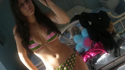 Real amateur girl drills her sweet asshole 