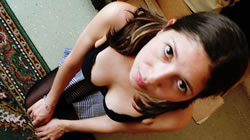 Submissive housewife wants to give a blowjob